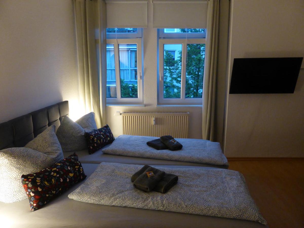 Apartment Napoleon, Naehe Zentrum, 2 Schlafzimmer, Grosser Balkon, Free Wifi ,Parken Jena Exterior foto