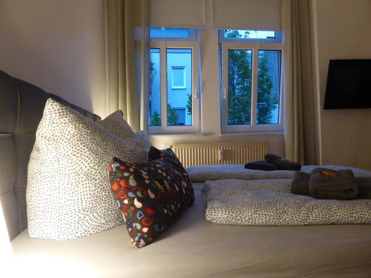 Apartment Napoleon, Naehe Zentrum, 2 Schlafzimmer, Grosser Balkon, Free Wifi ,Parken Jena Exterior foto